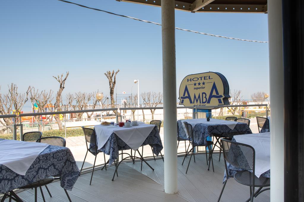 Amba Hotel Rimini Bagian luar foto