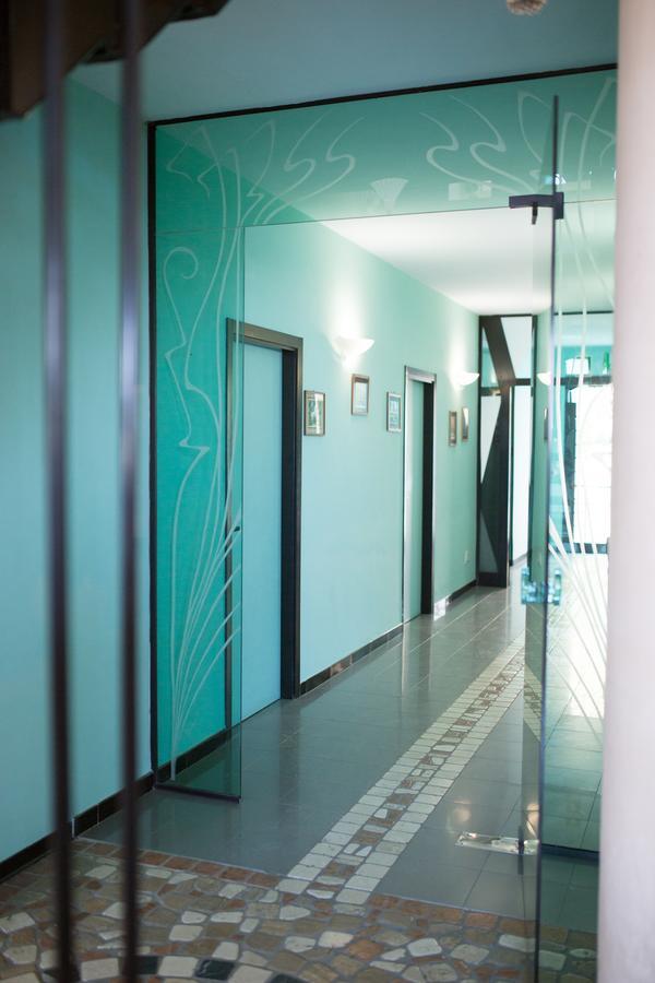 Amba Hotel Rimini Bagian luar foto