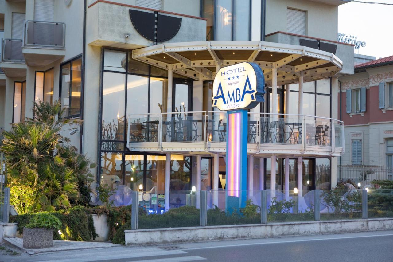 Amba Hotel Rimini Bagian luar foto